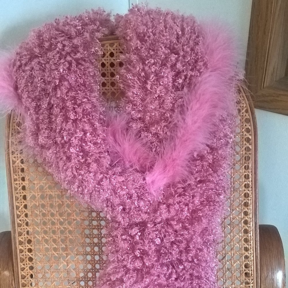 Think pink! Fluffy feather scarf